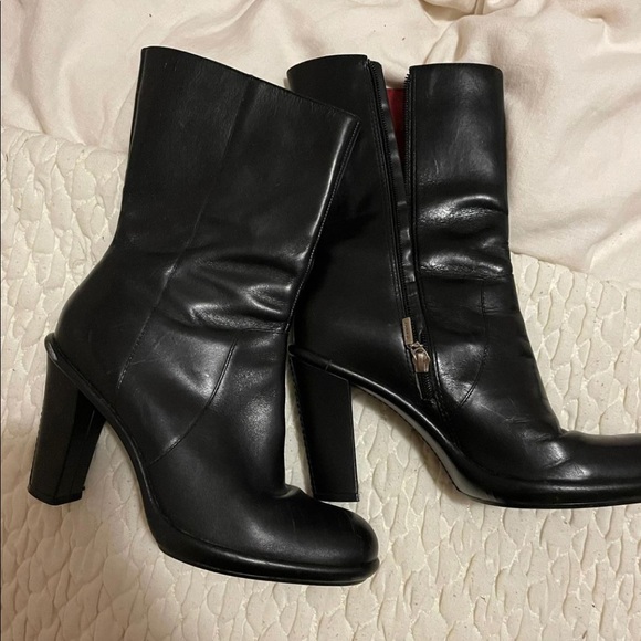 Tommy Hilfiger boots - Picture 1 of 3